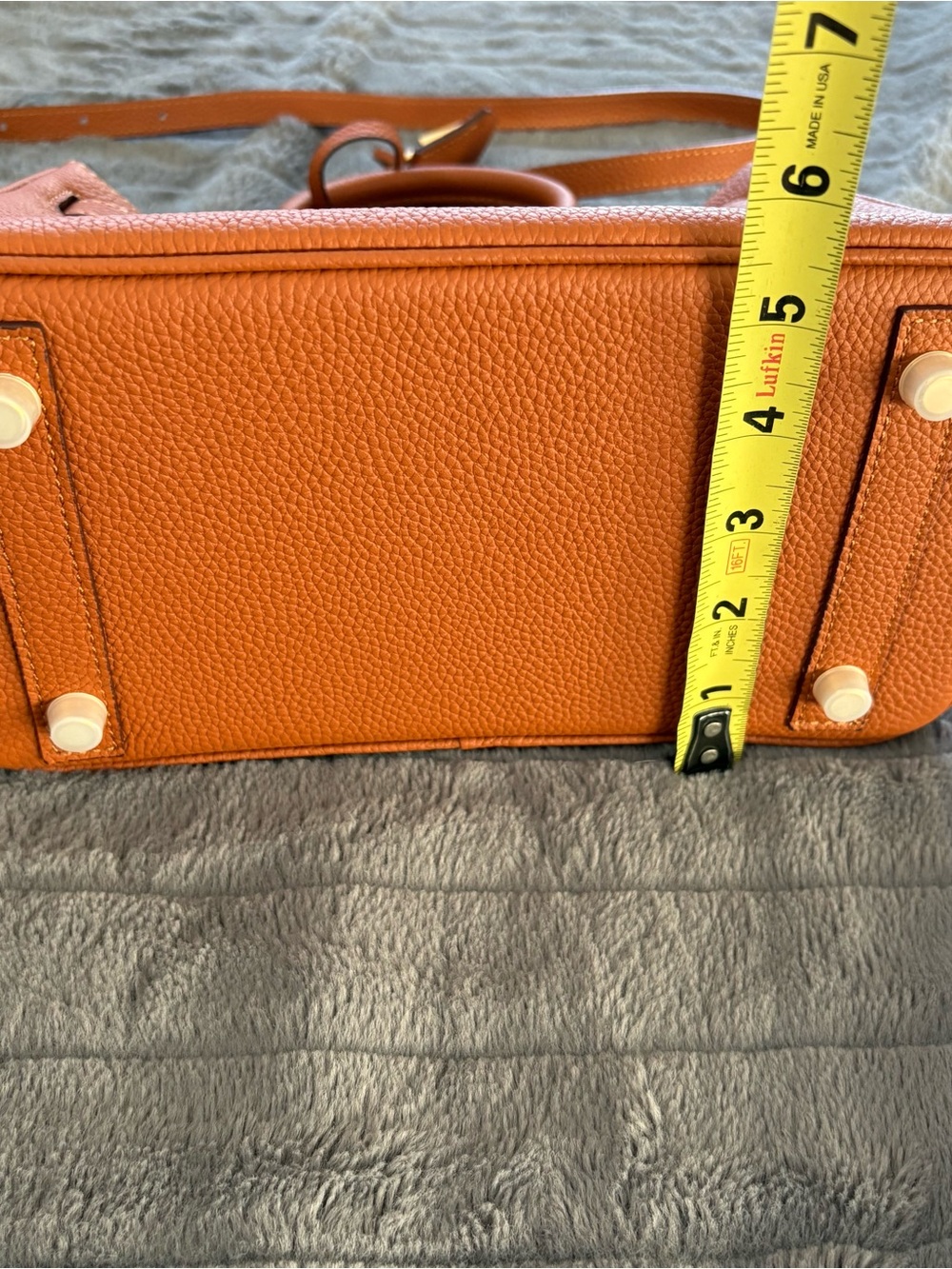 Handbag - Picture 6 of 9